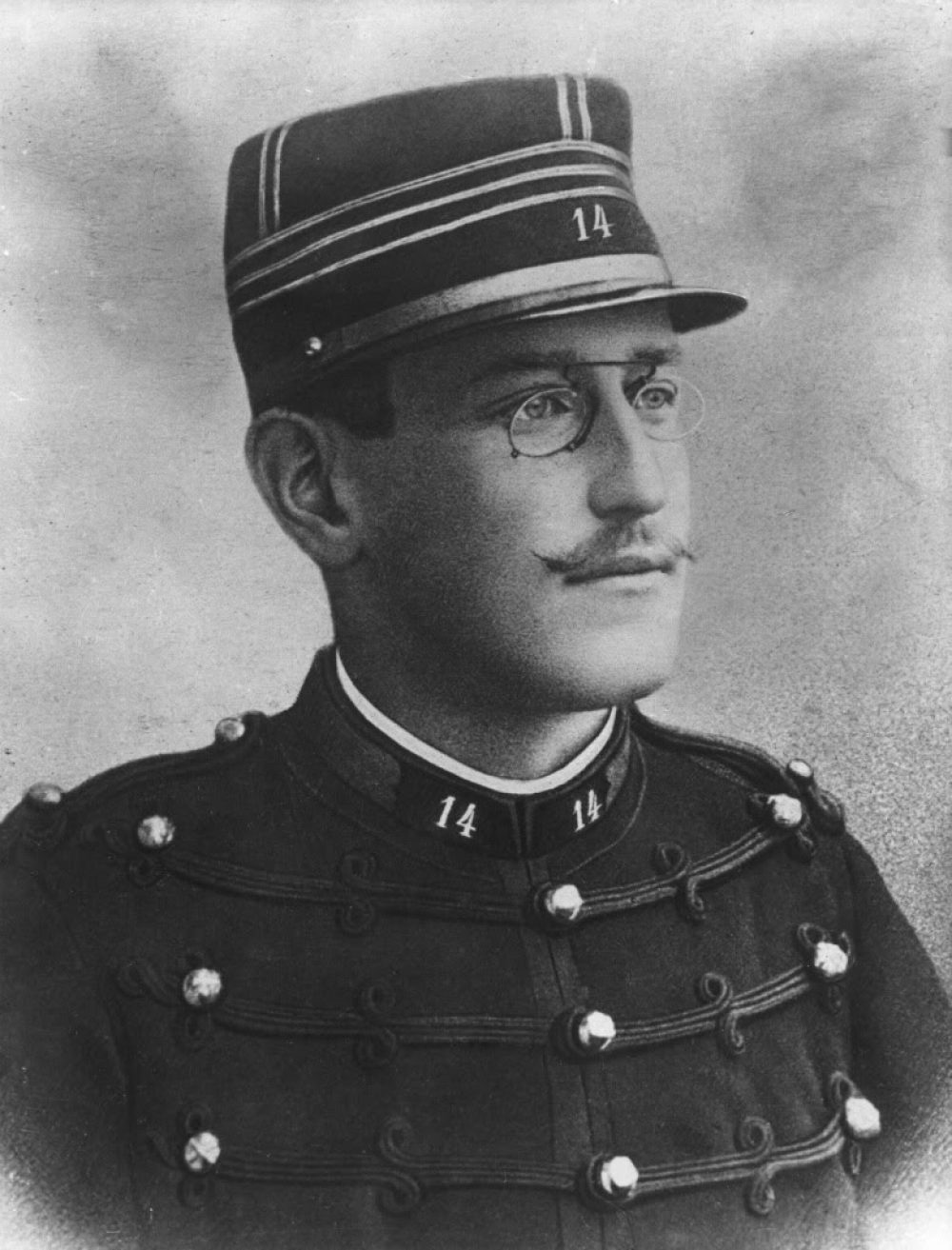 10.-Portret-Alfred-Dreyfus