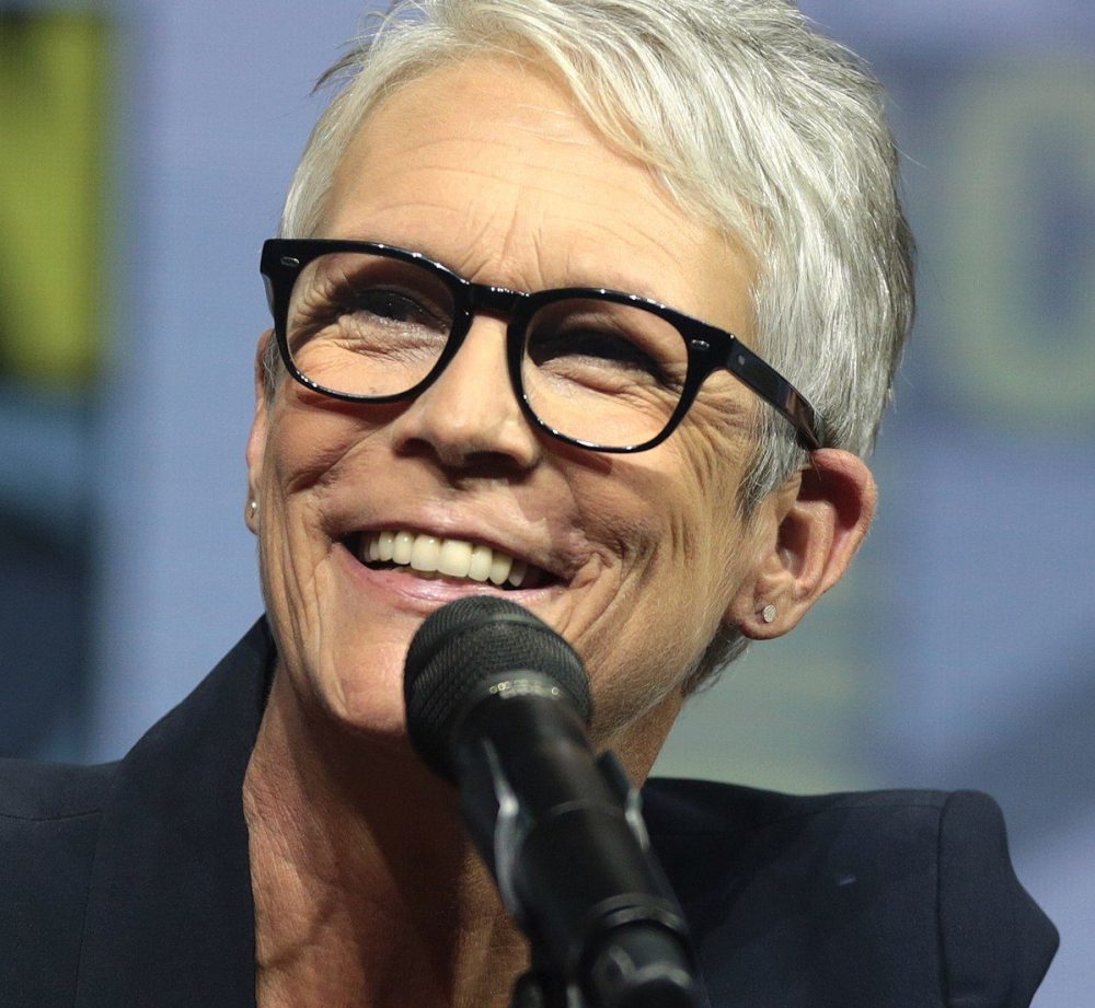1200px-Jamie_Lee_Curtis_41851191720_cropped-e1624188593783