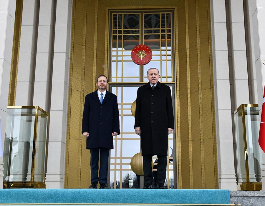 Isaac Herzog en Recep Tayyip Erdogan tijdens het staatsbezoek van de Israëlische president aan Turkije in maart 2022 - Foto: Haim Zach/GPO