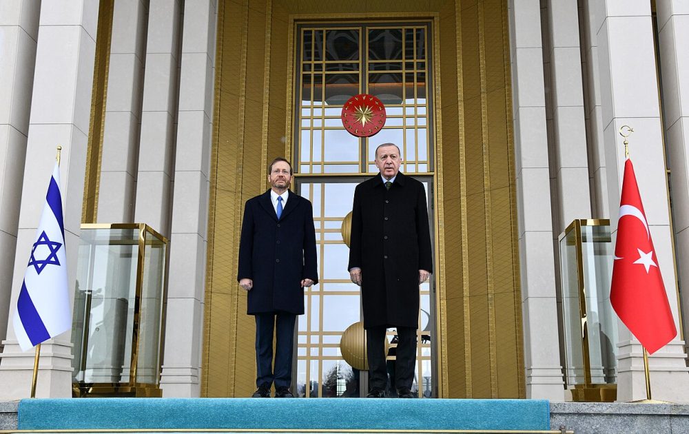 Isaac Herzog en Recep Tayyip Erdogan tijdens het staatsbezoek van de Israëlische president aan Turkije in maart 2022 - Foto: Haim Zach/GPO
