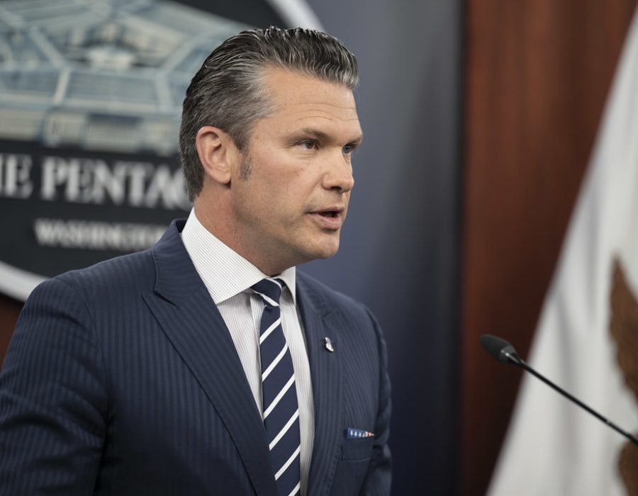 De Amerikaanse minister van Defensie Pete Hegseth - Foto:  SECWAR voa Flickr