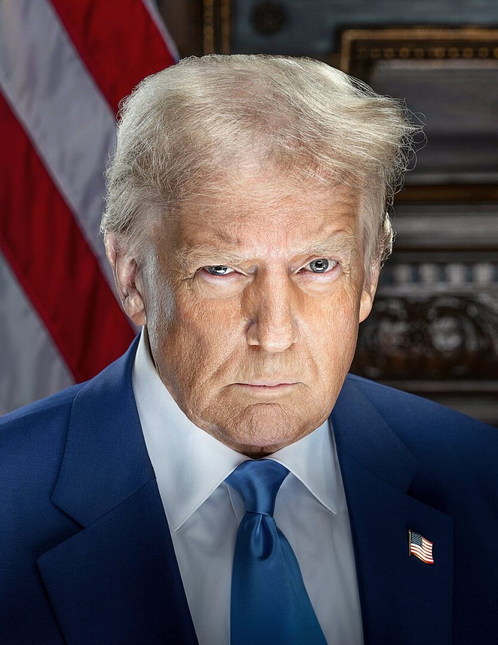 834px-TrumpPortrait