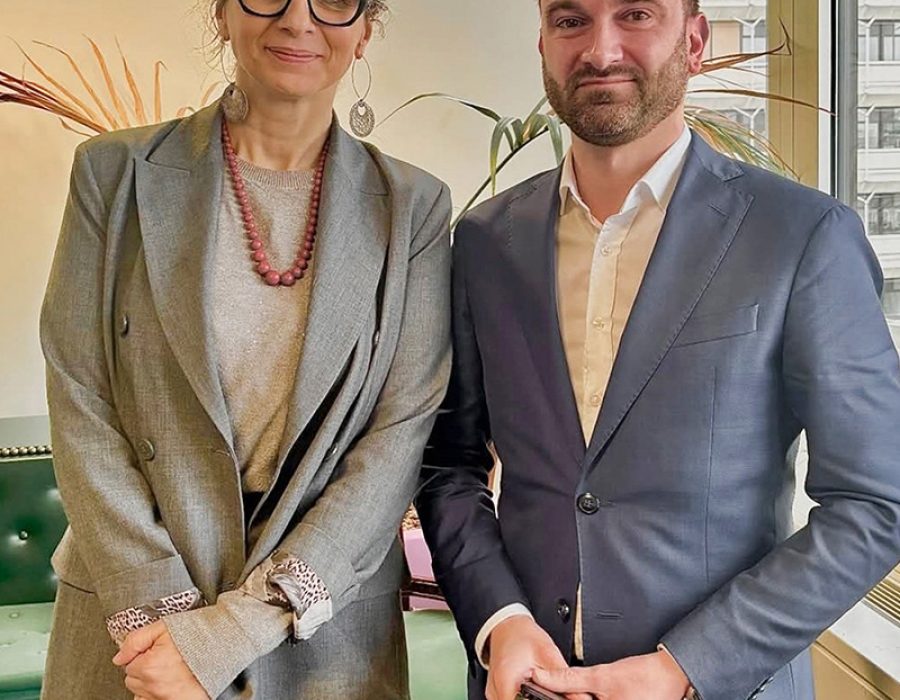 Albanese met Stephan van Baarle