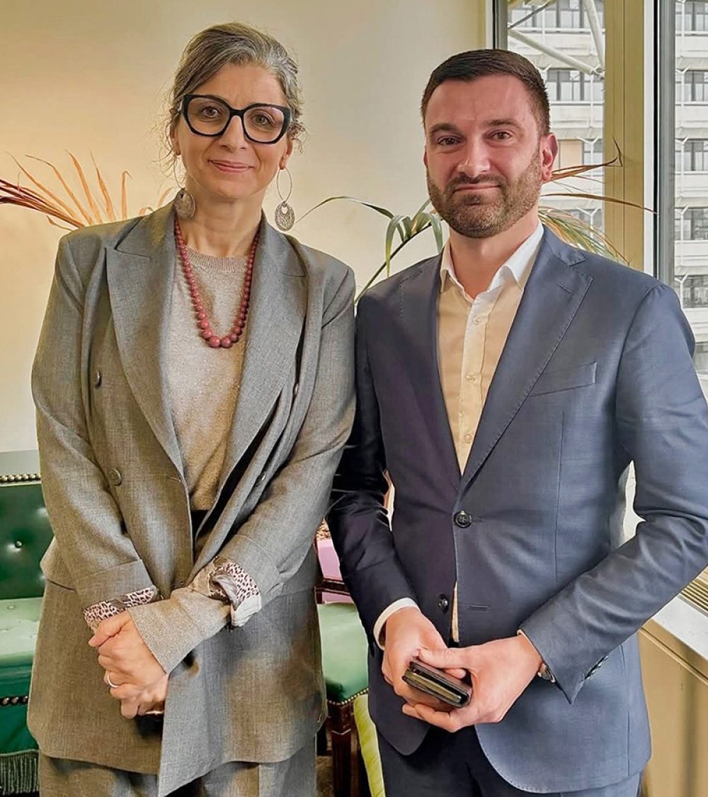 Albanese met Stephan van Baarle
