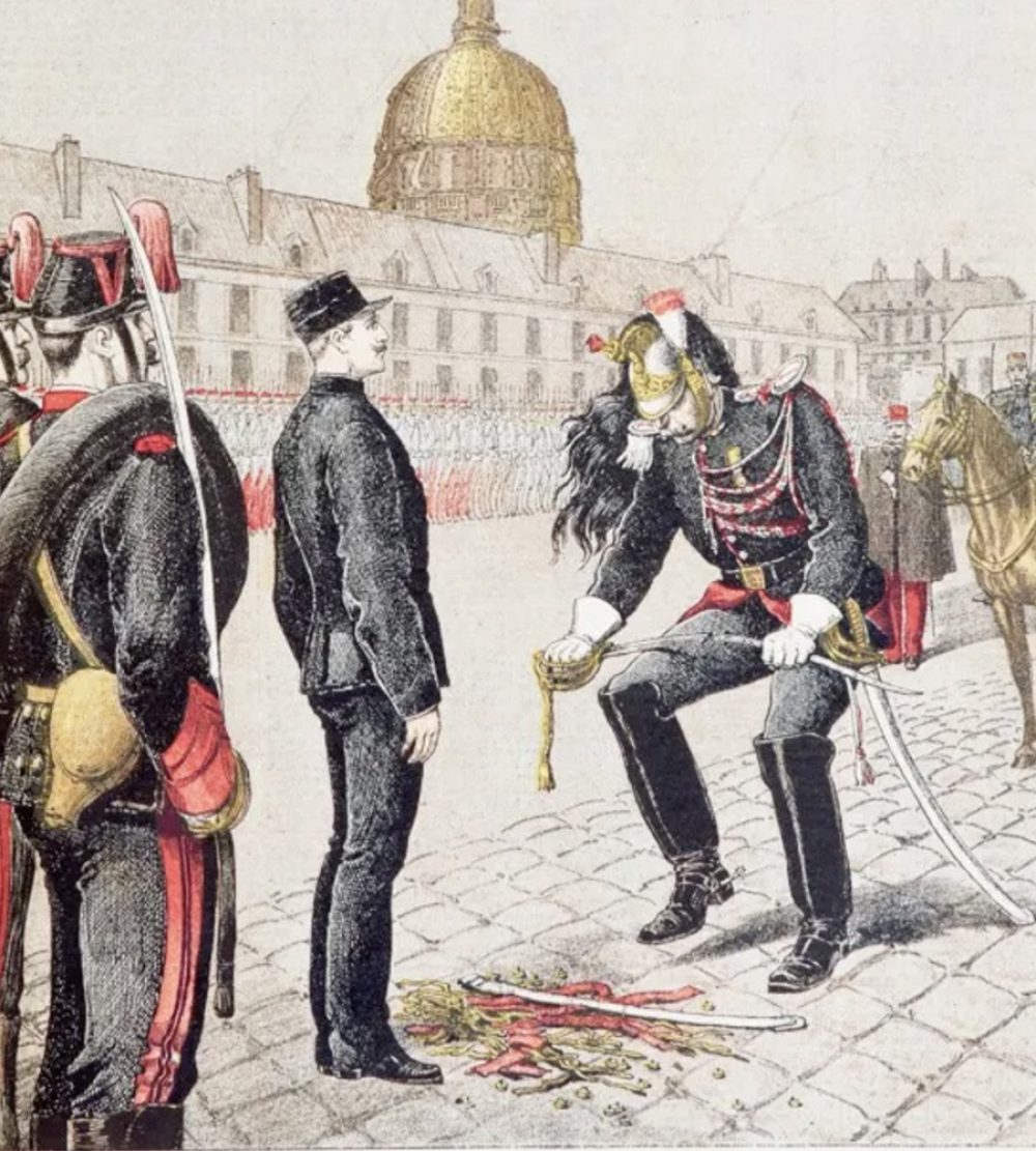 Alfred Dreyfus wordt oneervol ontslagen uit het leger, 1894