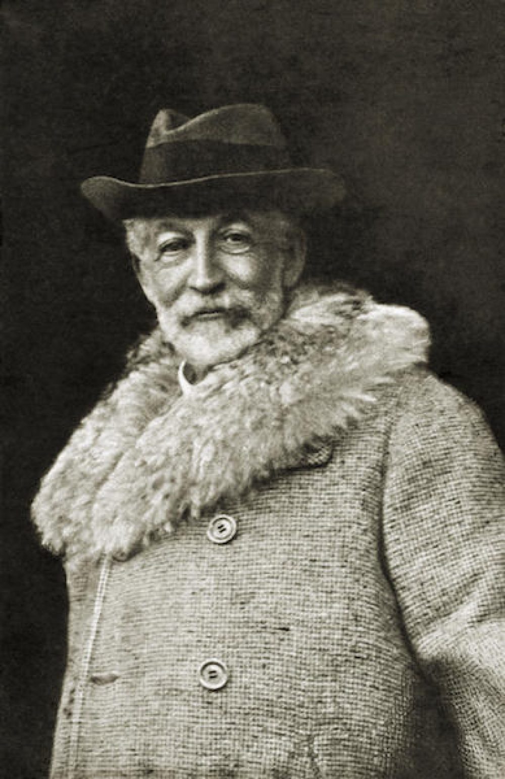 Baron Edmond de Rothschild - portrait of the French philanthropist and activist for Jewish affairs. Postcard published in Palestine. EdR: 19 August 1845 - 2 November 1934.