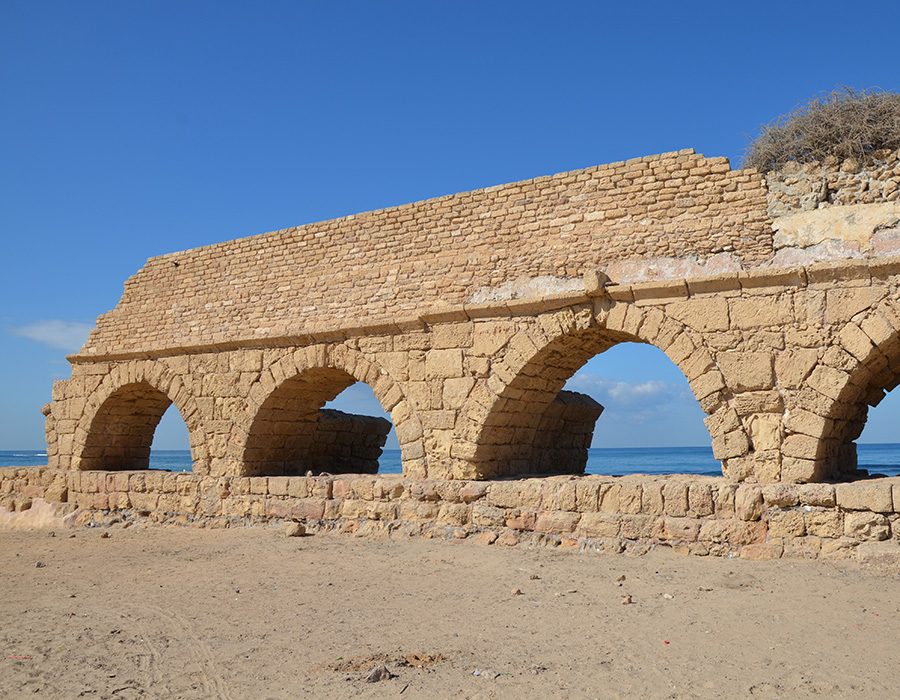 Caesarea-aquaduct