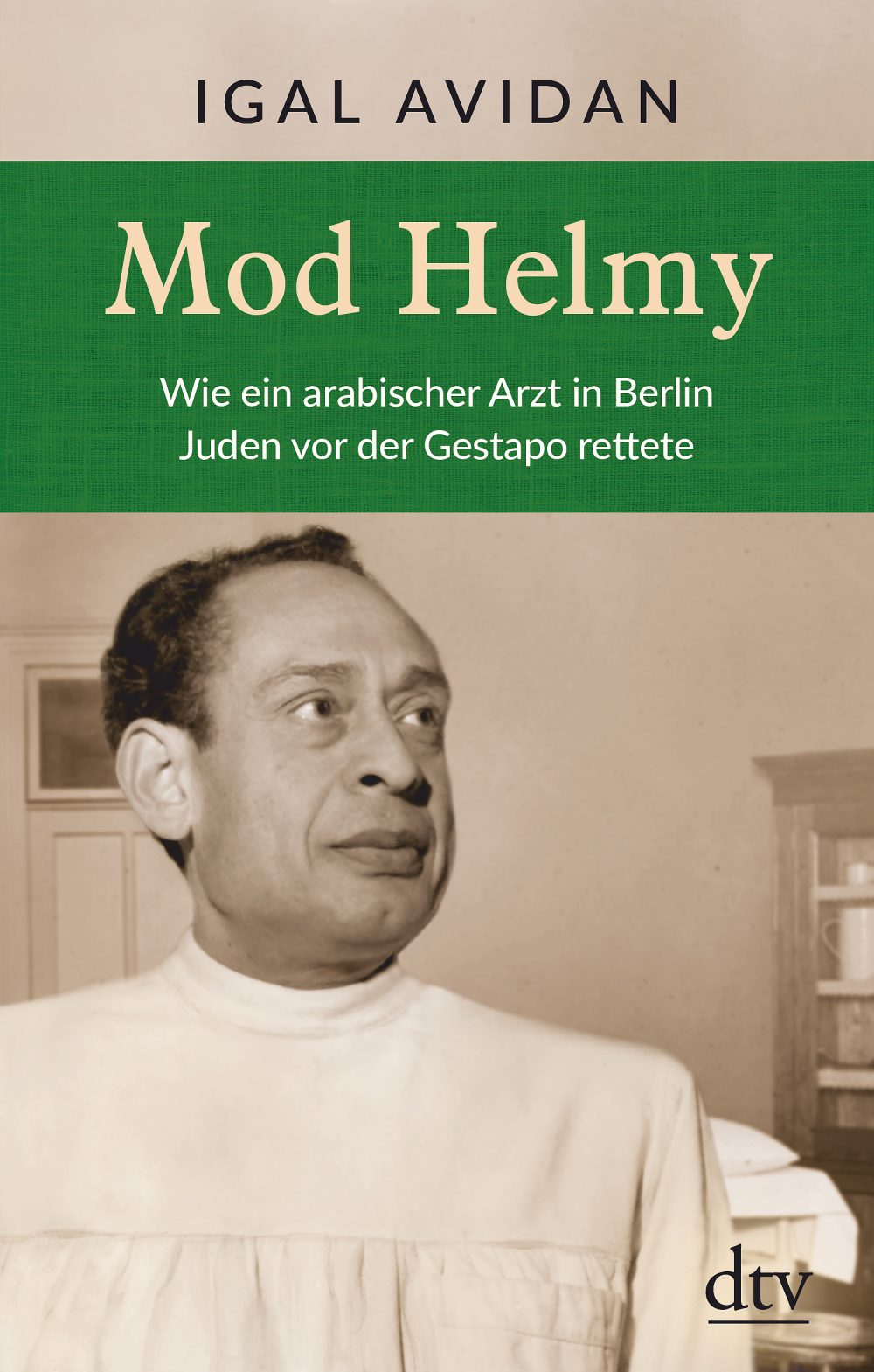 Cover-van-het-boek-over-Mohamed-Helmy