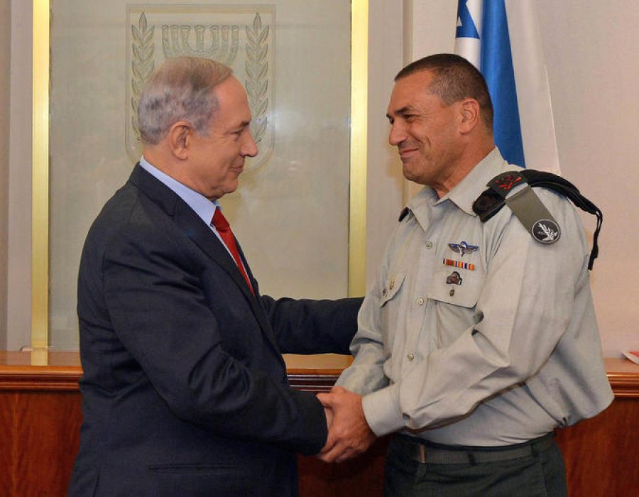Premier Benjamin Netanyahu en IDF-stafchef Eyal Zamir - Foto: Haim Zach/GPO