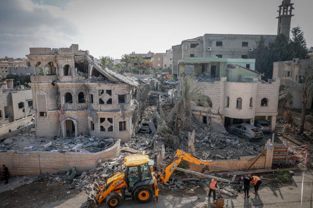 Niet Gaza maar Tamra. Vier Arabische Israëli's werden gedood door een Iraanse raket in deze stad in het noordwesten van Israël. Mogen deze slachtoffers rekenen op hetzelfde medeleven van westerse activisten, journalisten en politici als hun lotgenoten in Gaza? - Foto: David Cohen/Flash90