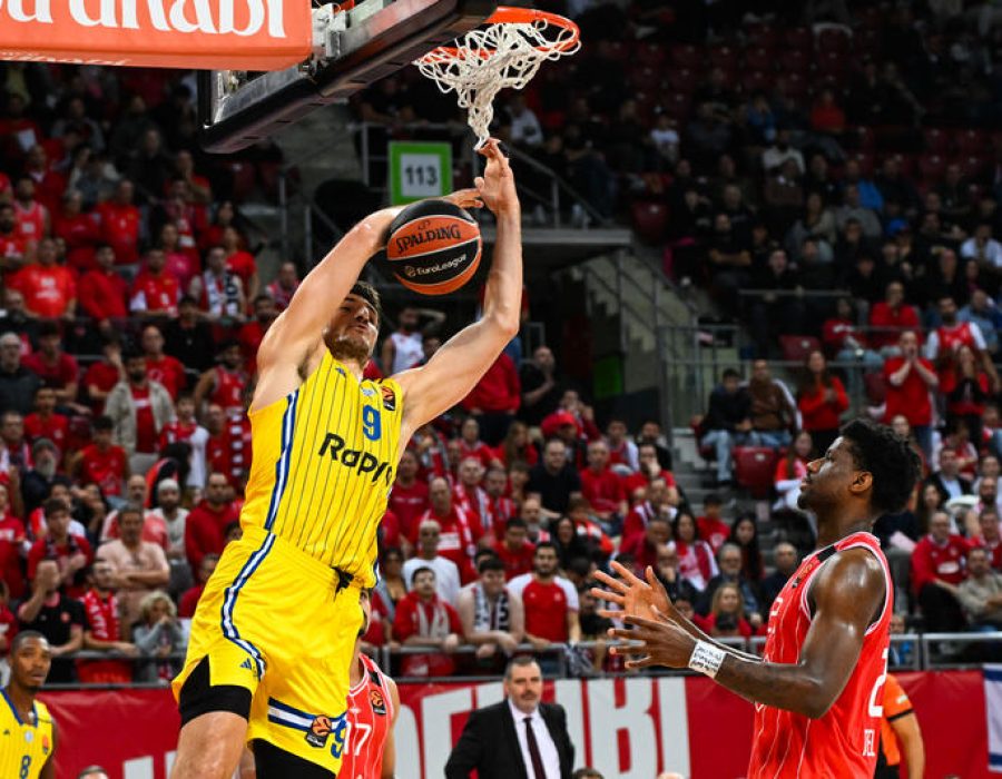 De EuropaLeague-wedstrijd tussen Hapoel Tel Aviv en Maccabi Tel Aviv werd op 8 oktober gespeeld in de Bulgaarse hoofdstad Sofia - Foto: Flash90