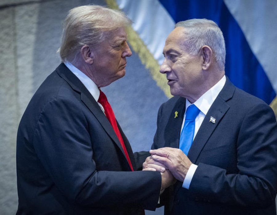 Donald Trump en Benjamin Netanyahu in de Knesset in Jeruzalem in oktober vorig jaar - Foto: Yonatan Sindel/Flash90
