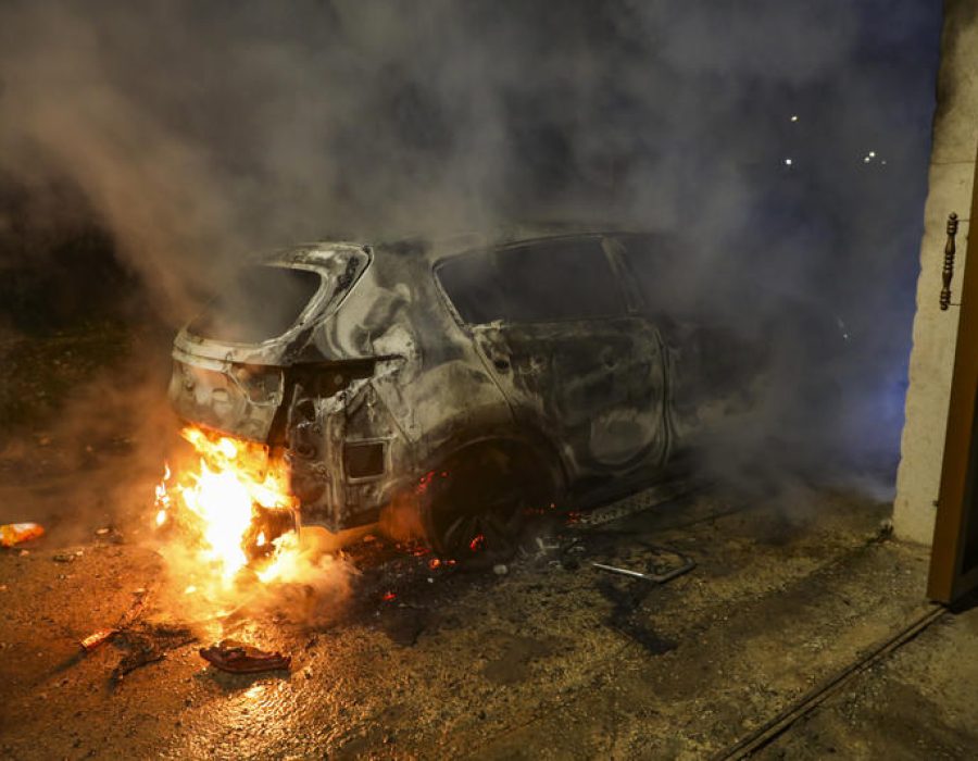 De gevolgen van een aanval van Israëlische extremisten op het Arabische dorp Deir al-Hattab op de Westelijke Jordaanoever, 22 maart 2026 - Foto:  Nasser Ishtayeh/Flash90