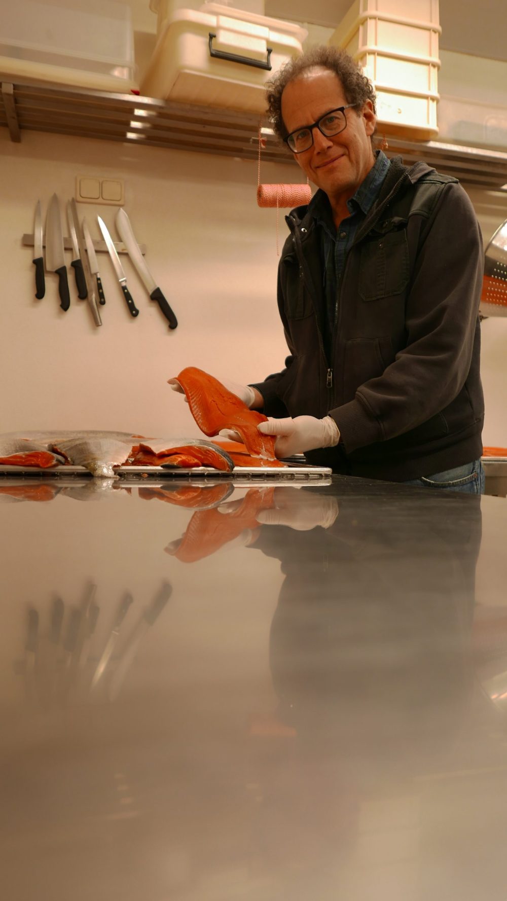 Frank-Heyn-in-zijn-Smokehouse-crop