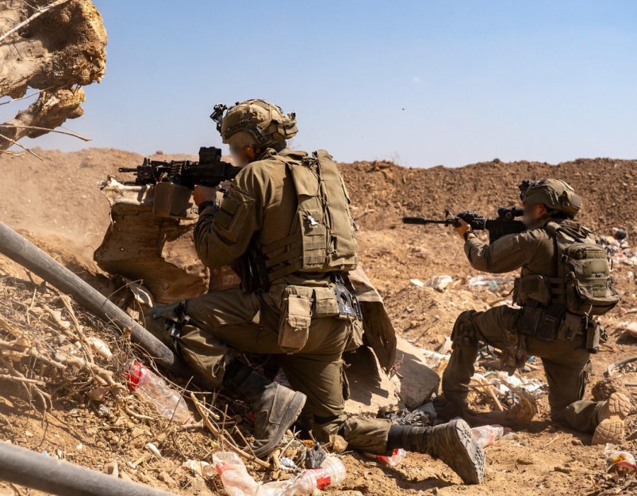 Israëlische soldaten maken jacht op Palestijnse terroristen in de Gazastrook - Foto: IDF, gedateerd 11 augustus