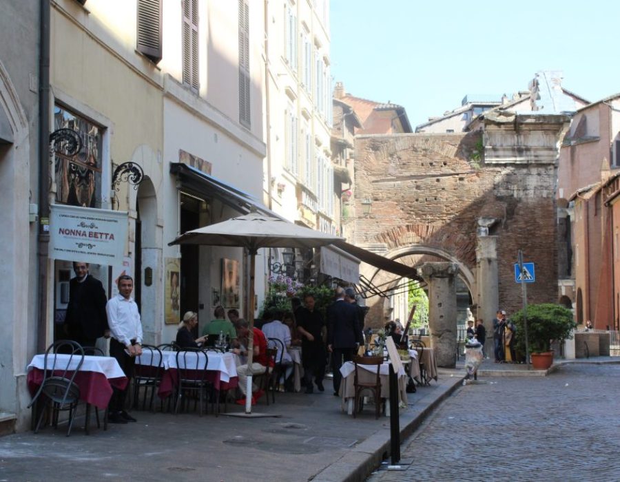De Via Portico d’Ottavia
