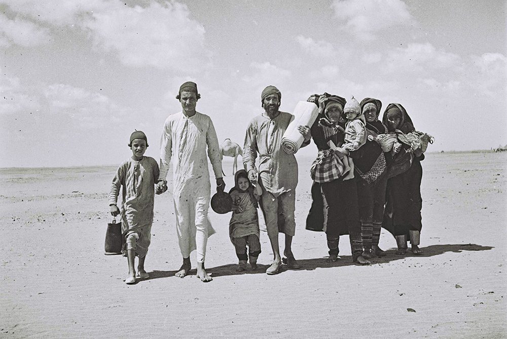 Joods-Jemenitische-vluchtelingen-in-1949-credit-Zoltan-Kluger-GPO