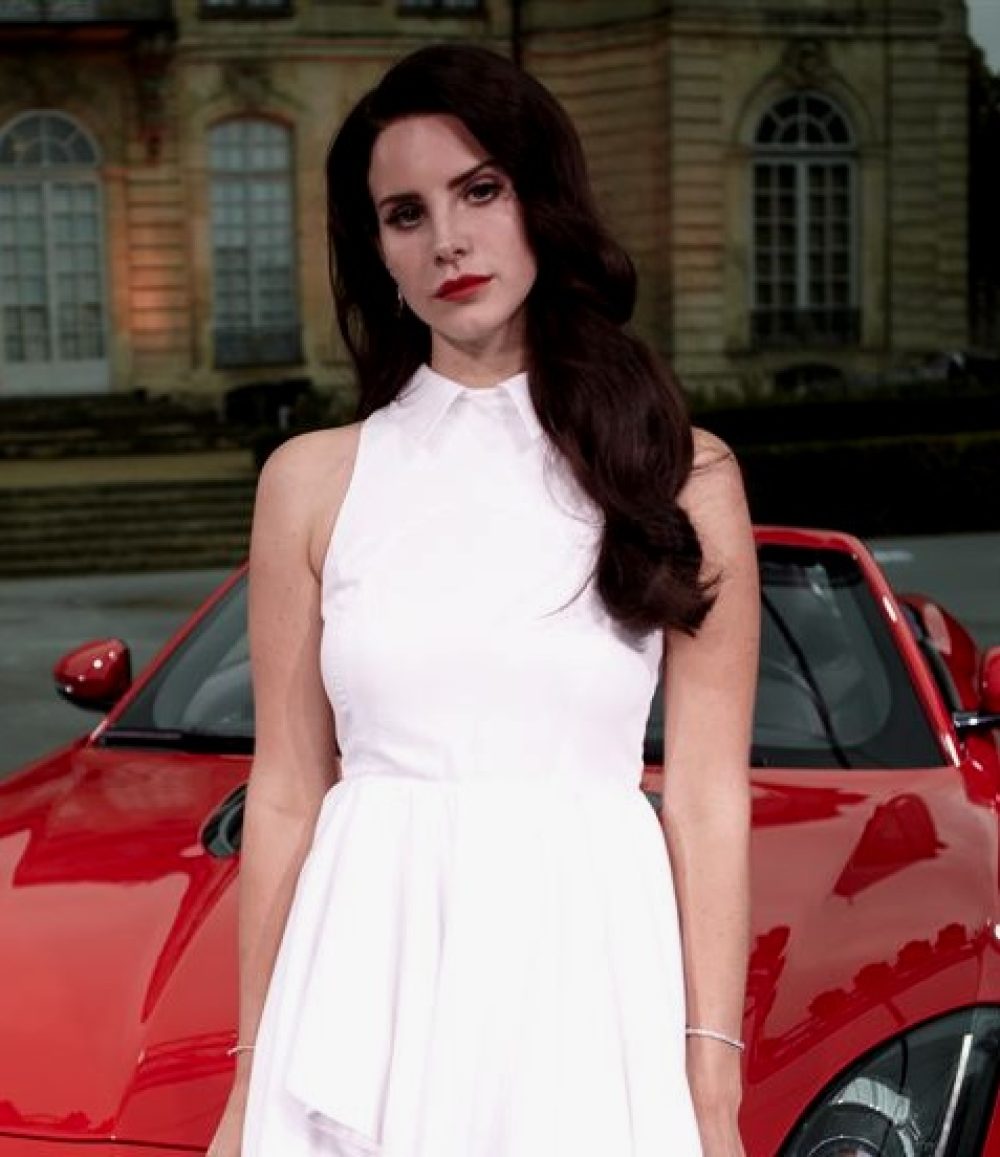 Lana_Del_Rey__Burning_Desire__Video_2013