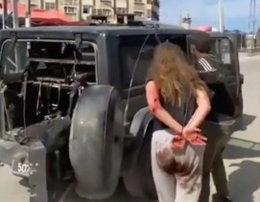 De 19-jarige Naama Levy werd ongewild het symbool van het barbaarse geweld van de Palestijnen tegen de gijzelaars in Gaza - Foto: X