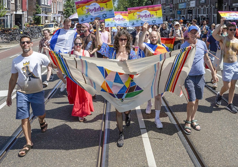 PrideWalk_joodsequeers