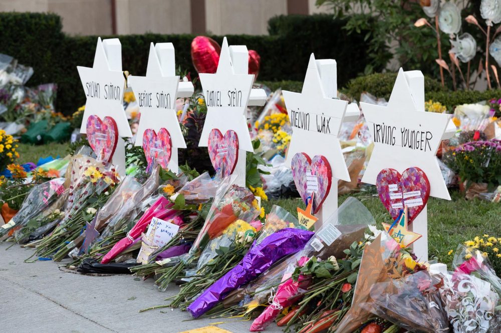 Tree_of_Life_Synagogue_Memorials_10-30-2018_01