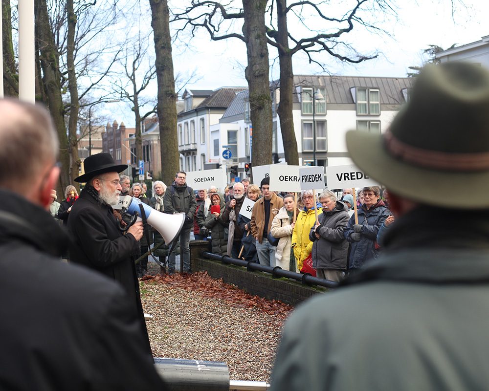Vredeswandeling-1-jan.-Apeldoorn