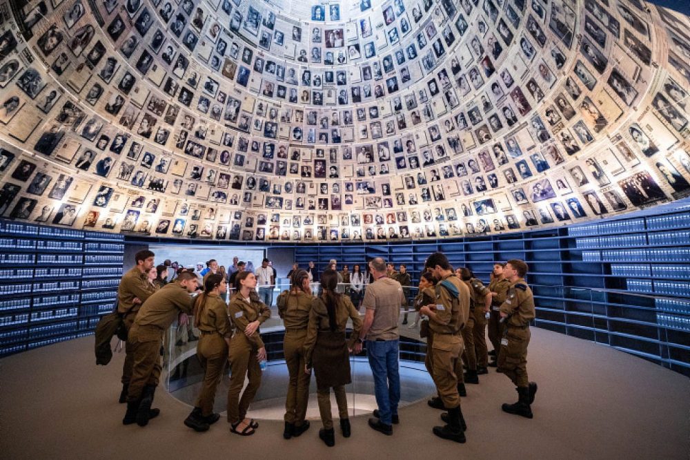 Yad-Vashem-1320x880-1