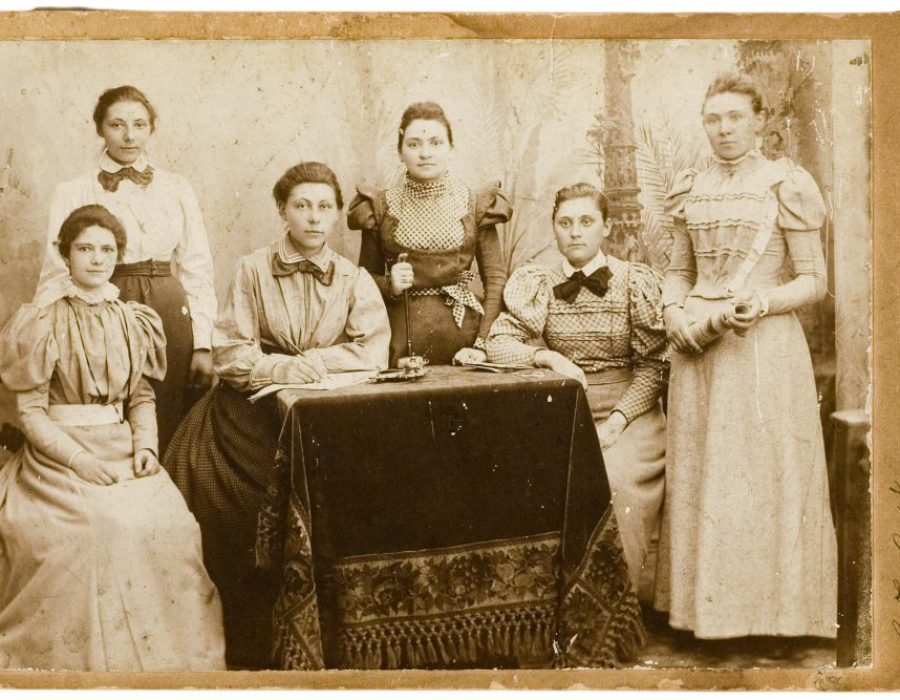 De bestuursters 
van de vakbond 
ANNB in 1898
collectie JM