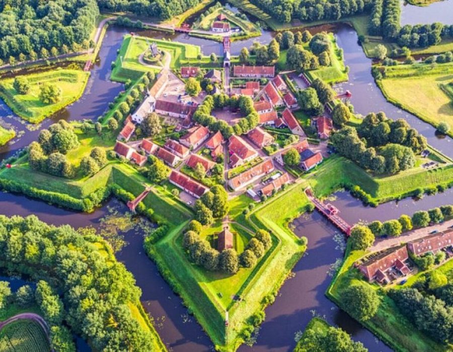 bourtange_vesting