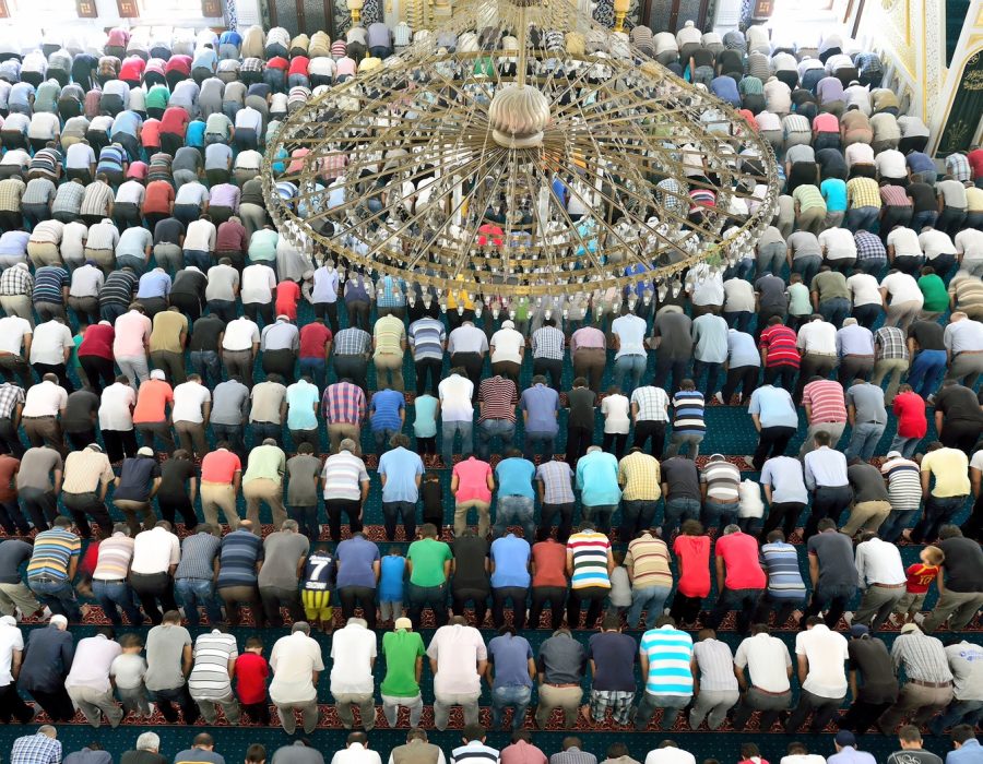 http://www.dreamstime.com/stock-image-muslims-mosque-prayer-was-pure-to-pray-waiting-image33384711
