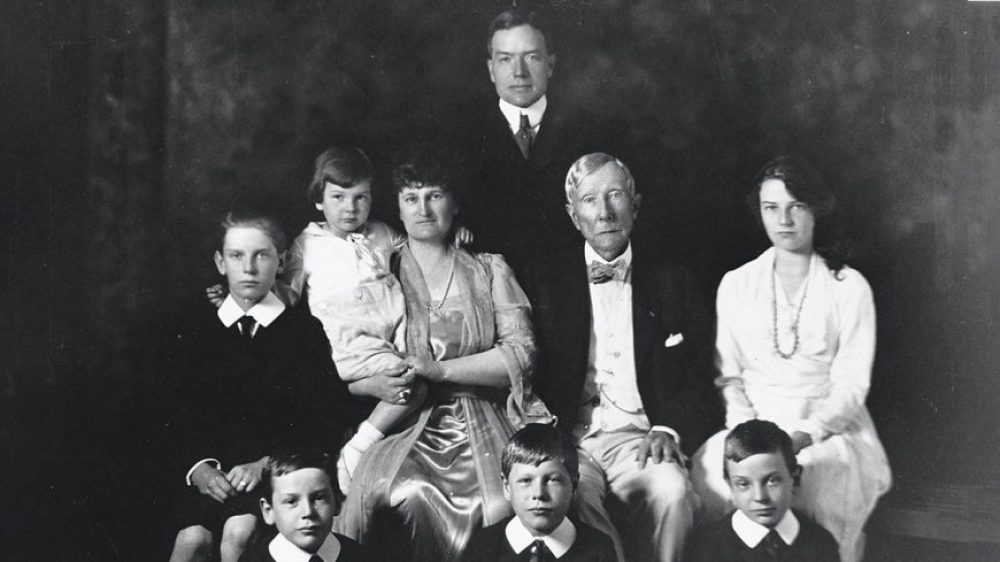 john-d-rockefeller-family-870x489