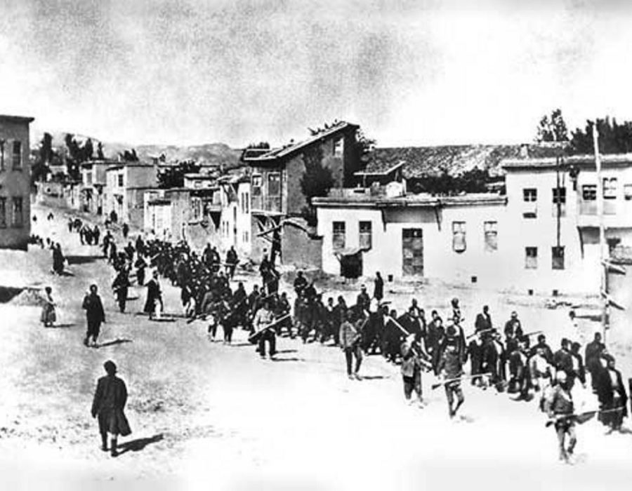 Honderdduizenden Armeniërs kwamen om bij de doodsmarsen waartoe zij door het Turkse leger gedwongen werden
